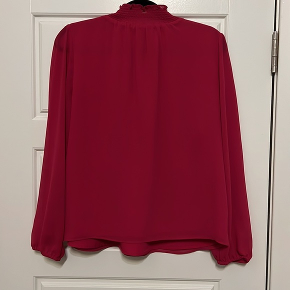 J. Crew light silky fabric. Self Lined. Beautiful tucked or left outside. Med - Picture 4 of 6